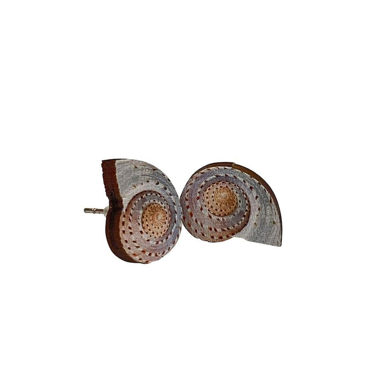 Conch Shell Stud Earrings 